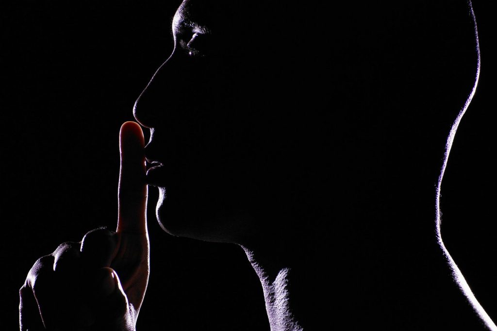 Detectives Privados y el Arte de Leer el Silencio